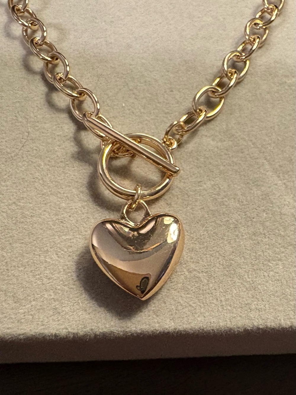 18” Gold Heart Toggle Necklace - Women's Jewelry